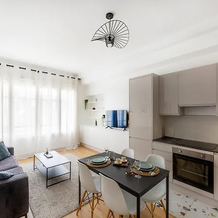 Le Cygne Des Champs-elysees - Mobility Lease 아파트 파리