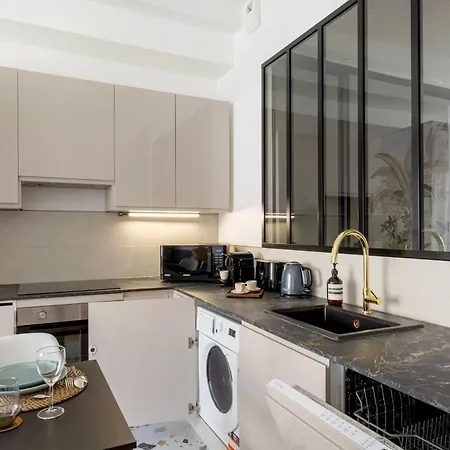 Le Cygne Des Champs-elysees - Mobility Lease